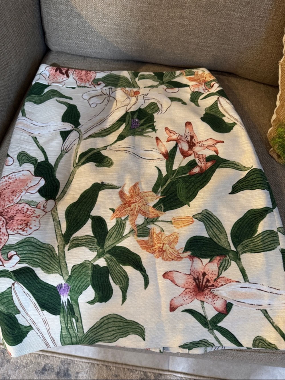 Floral Print Linen-Blend Pencil Skirt - Cream with Green & Pink Floral